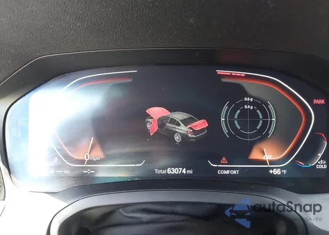 2021 BMW 330Xi z USA, uszkodzony, nr VIN 3MW5R7J01M8C05130